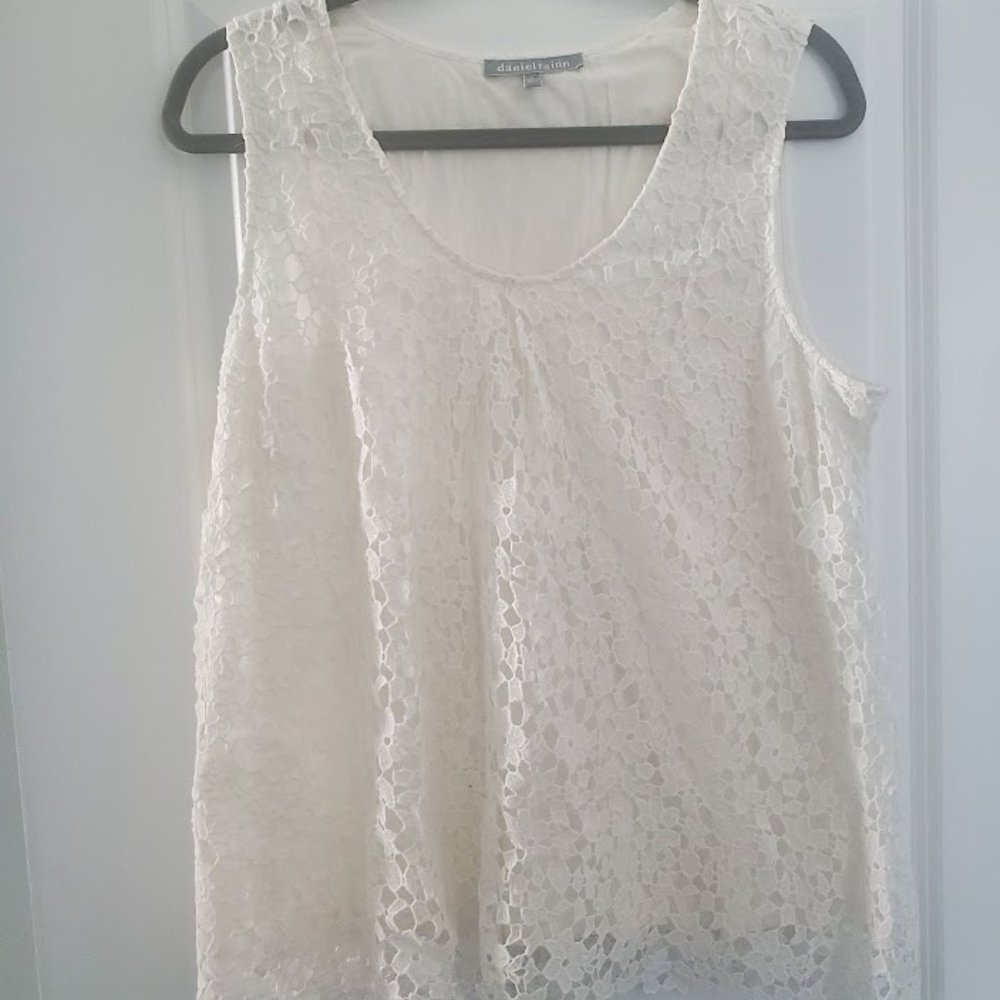 EGC Daniel Rainn Off White Lace Top Size L
